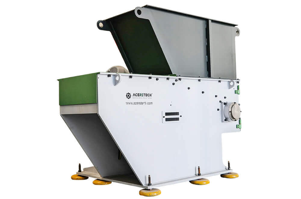 LS Series Plastic Waste Single Shaft Shredder With Small Volume And Wall Thickness